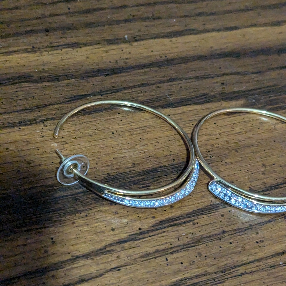 Butler Hooped Earrings - Picture 3 of 6